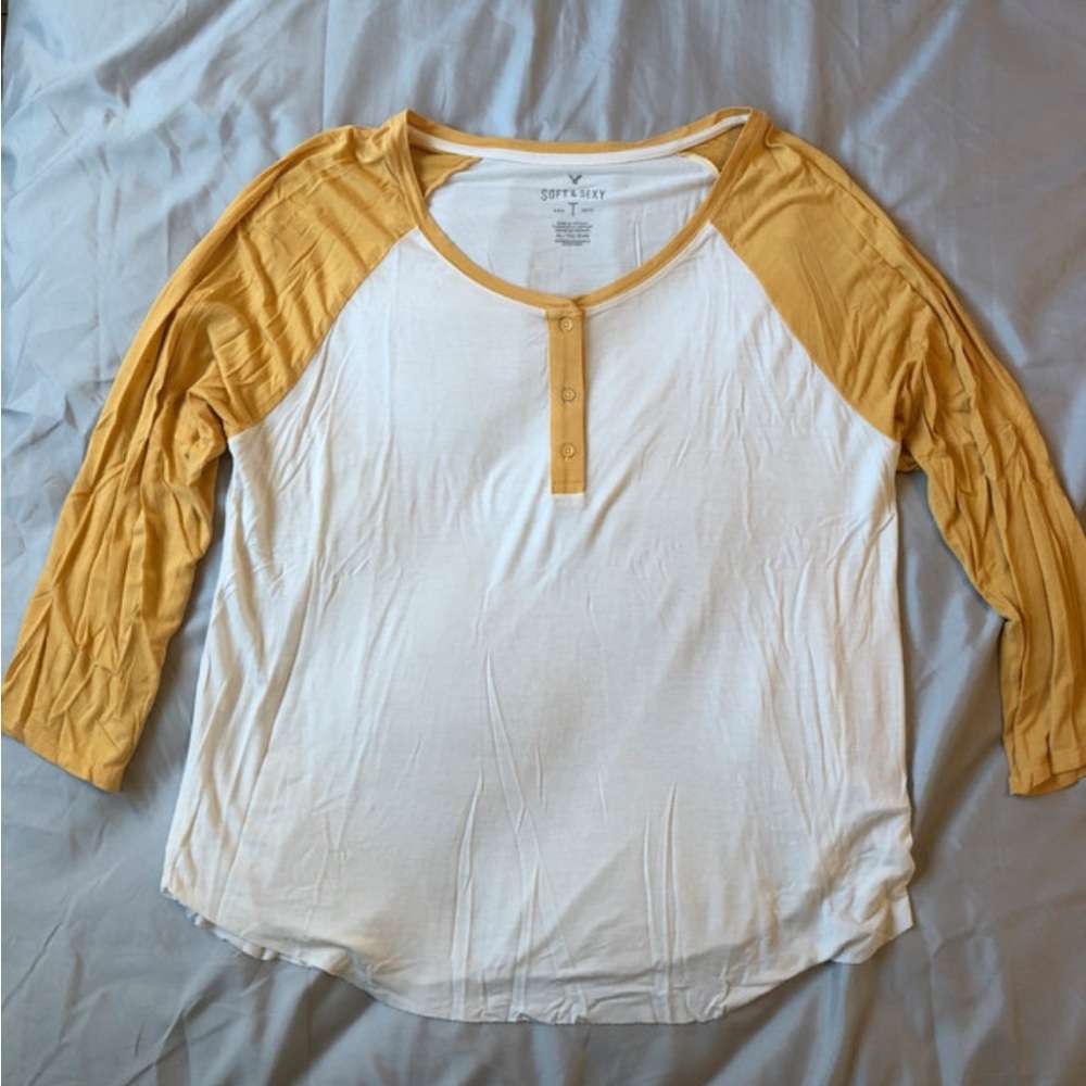 American Eagle Outfitters Yellow and White Raglan Tee